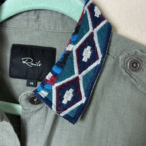 Rails Kona Button Down Shirt Linen Blend Embroidered Olive Green Shirt Sz XS - Picture 7 of 14